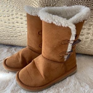 ❌ SOLD ❌ Old Navy Boots